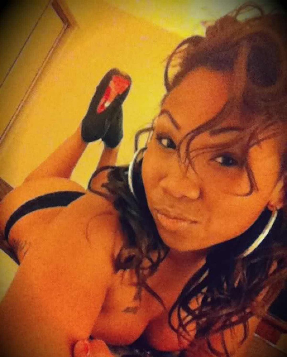 astoldbyclitliquor:  Sexy Blasian