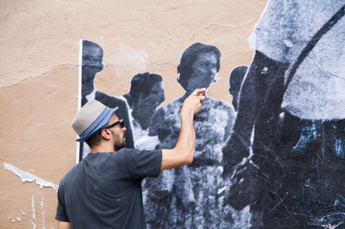 hahamagartconnect:  JR Pays Tribute to the Civil Rights Movement Street artist, JR - known for his trademark B&W portraits that flank inner city communities - marked the 50th Anniversary of Civil Rights Activist, Martin Luther King’s “I Have a