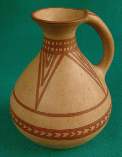 fishstickmonkey:  Jug Shida Kartli,  	3rd century B.C. Clay Museum of Georgia 