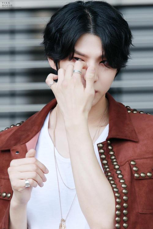 prince-taekwoon:do not edit | © VIXXHOUSE