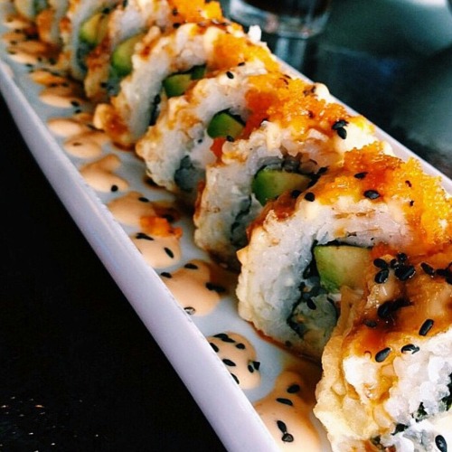 idreamofsushi: California Cream Cheese Roll by @sushiholics on Instagram.