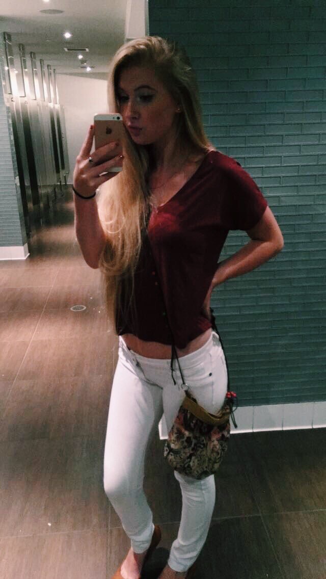 theexposedfemaleform:  Sarah G, Virginia