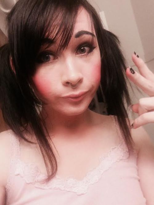 void-baby:  Since you guys keep asking for new pics ^w^