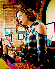 reignmills: Roni’s outfits in 7a
