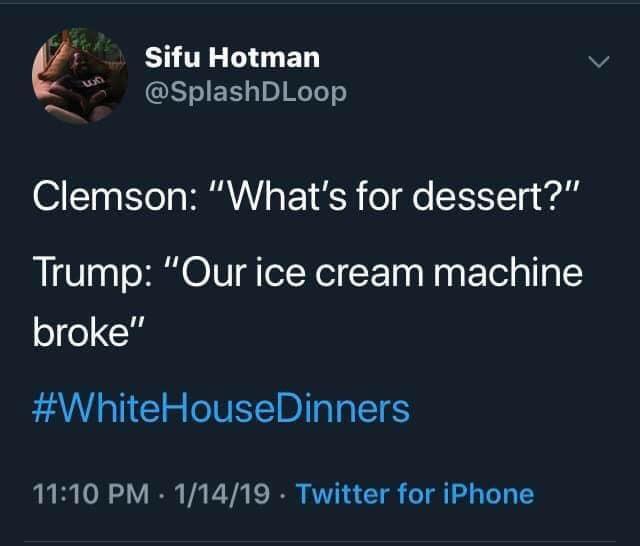 verylilpimpin:  whyyoustabbedme:   Imagine if Obama served Wendy’s lmao    😂😂😂