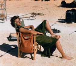 miss-vanilla:Sophia Loren relaxing on the set of “Legend of the Lost”, 1957.