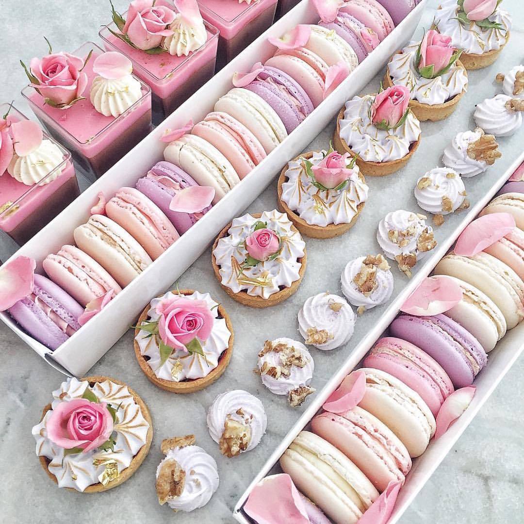 inanna76: dianepenelope: Dessert for the eyes! #Repost @le_pink_petite_patisserie__mkr