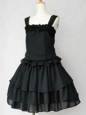 mlle-marianne:Here is my last display of Victorian Maiden’s chiffon pieces, since I believe I showed