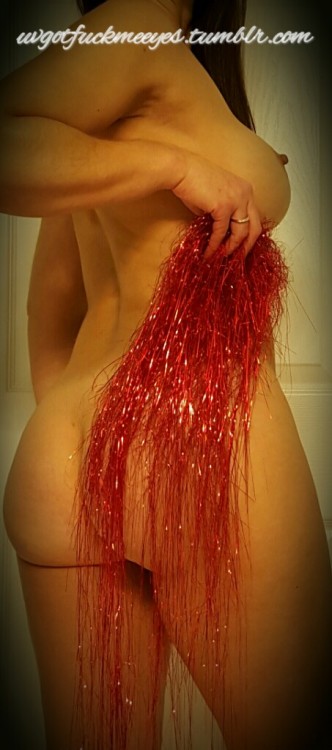 uvgotfuckmeeyes2: Day 5Holiday Countdown…Meet Me In Tinseltown I&rsquo;m there!