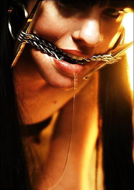 cubicletocollar:  kinky-and-freaky:  A steel bit gag? That’d be nasty.  That’s not even a gag. That’s a legitimate bit. A double twisted snaffle, full cheek, I believe?