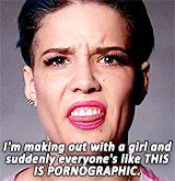 victorysgreen:  halsey: I can’t tell who sleeps less, me or Manhattan.  