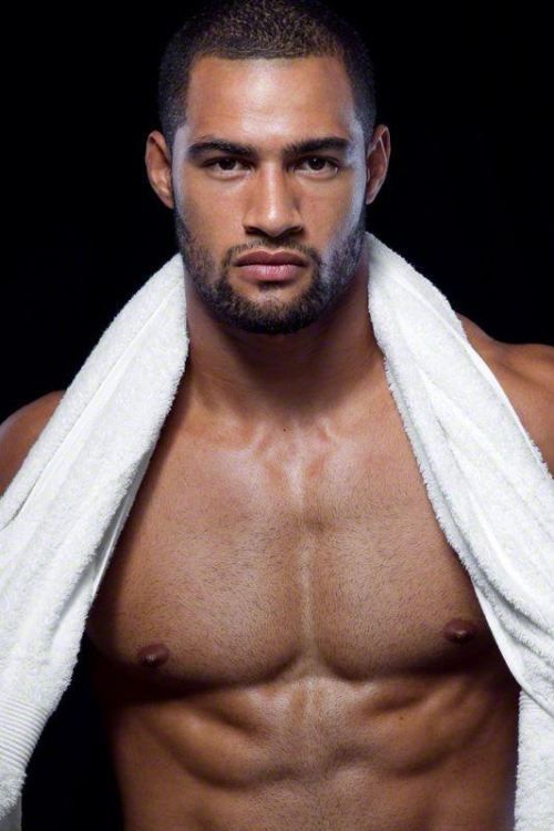 strong-black-berries:Ryan Tongia