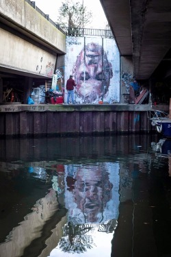 asylum-art:  Mural Art  by  Borondo 