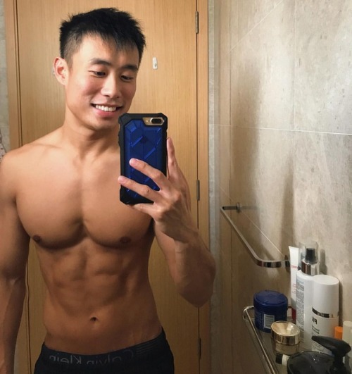 Lewis Lim (@lewislimzk)