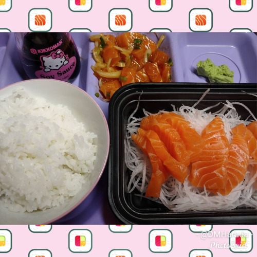 Salmon two ways for dinner. . . . #WhatsForDinner #Salmon #SalmonSashimi #SalmonPoke https://www.ins