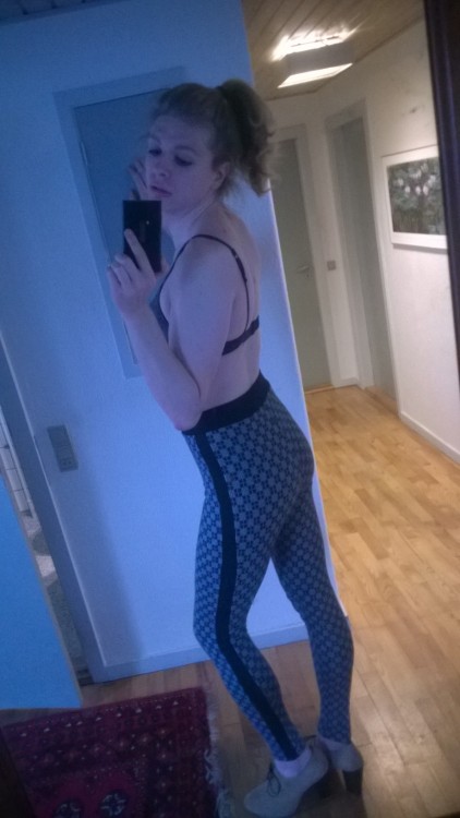 swordmaiden:  The sun didn’t really come up today #Ragnarok so some of the pictures are a bit dark. Today marks my one month HRT anniversary, I feel like I should at least be a D cup by now, but my body seems determined to keep me flat chested for now.