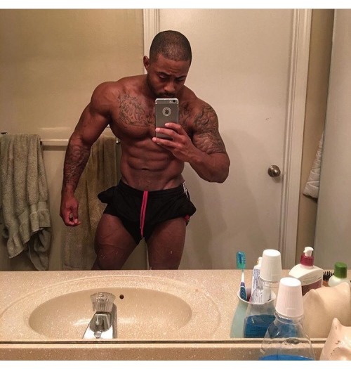 seeker310:  checkmycredentials:  #checkmycredentials   Hot!! Kings!!Fav please Reblog