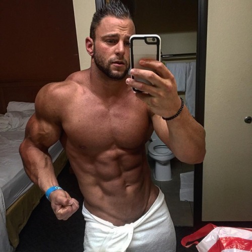 tripltap:  Gymspiration with Eric Janicki  http://www.facebook.com/tripltap