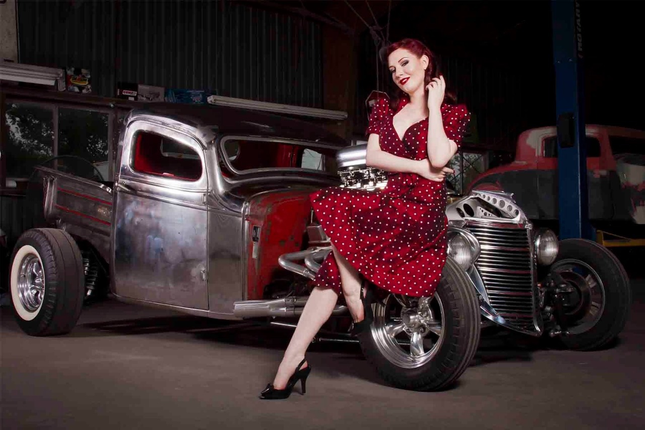 Pin Ups, Rat Rods and Hot Rodz