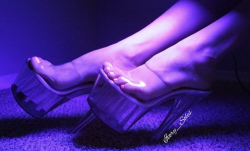 ivorysoles: Black light photos I took in my Pleaser heels :)