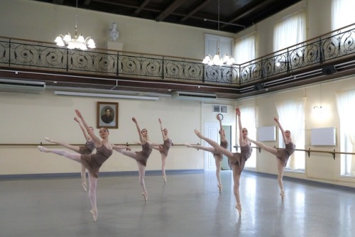 tsiskaridze:Vaganova Ballet Academy classical dance exam. Grade 7 / Level II. Class of Professor Kov