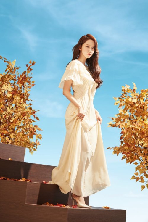 20210222 Yoona - Vogue March 2021 x HDDF ‘ENJOY THIS MOMENT’ Campaign, credit Vogue Kore