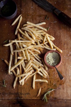 drizzleanddip:  fries with rosemary and lemon