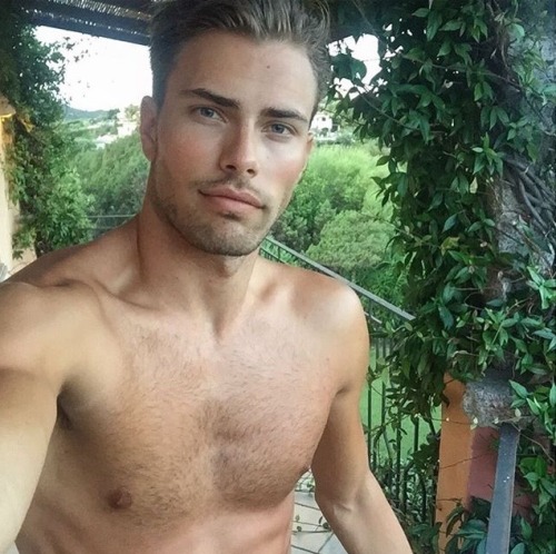 tabloidheat101:  Andreas Eriksen