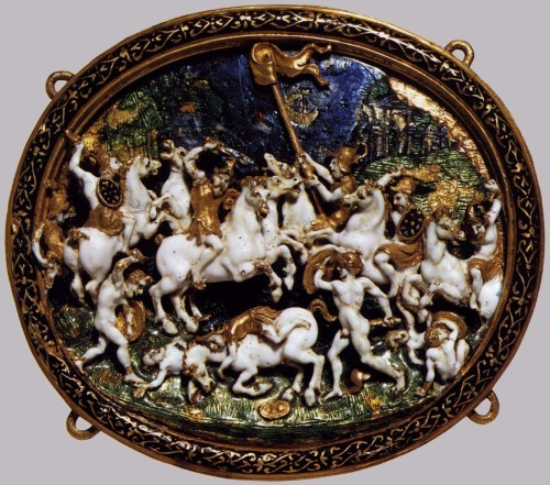 renaissance-art:Often worn by fashion conscious men, hat badges were a popular form of jewelry durin