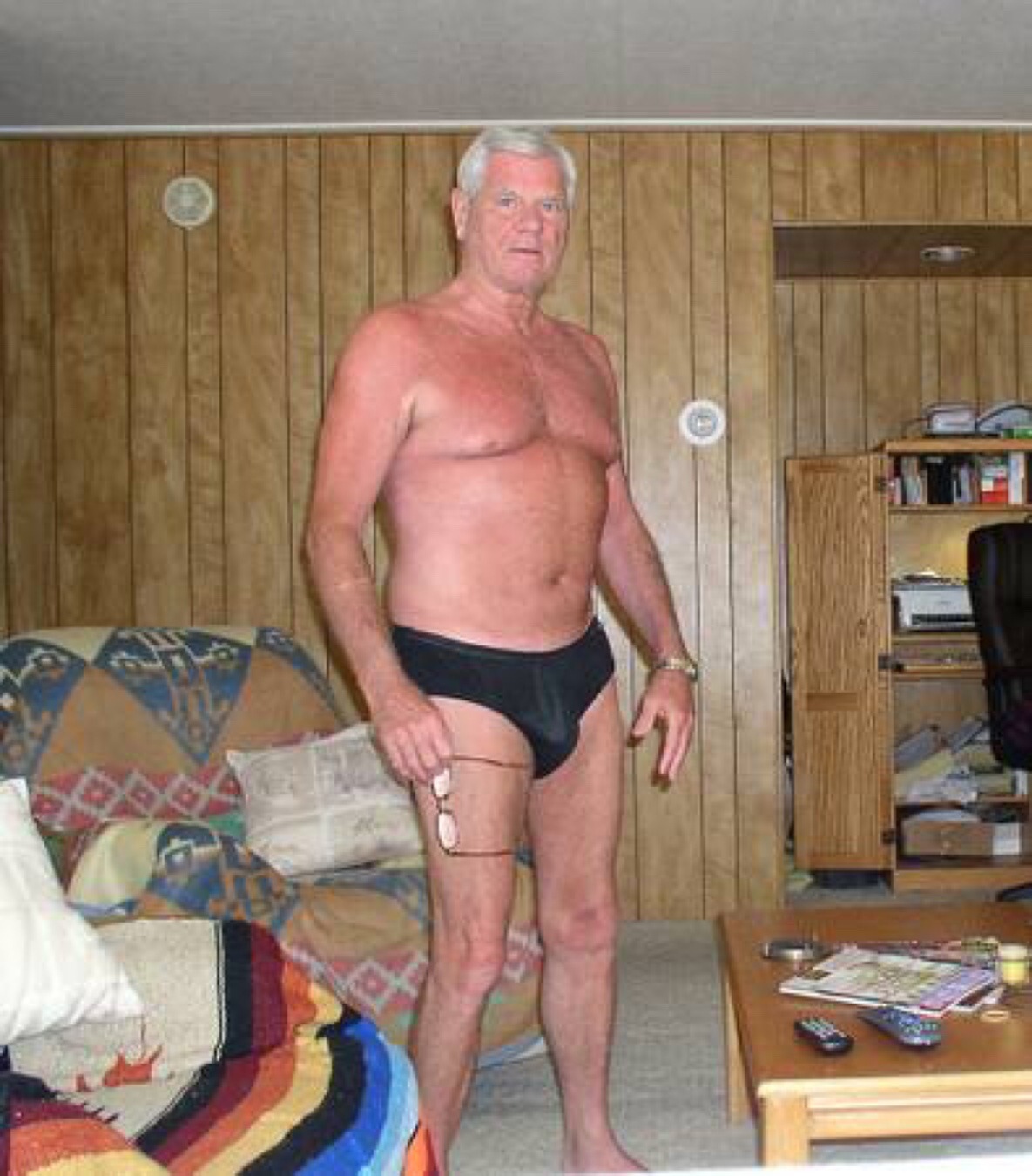 toddcdn40:  handjobguy1:  Straight dad  Mmmm sexy fucker 😋😋👅❤️❤️❤️