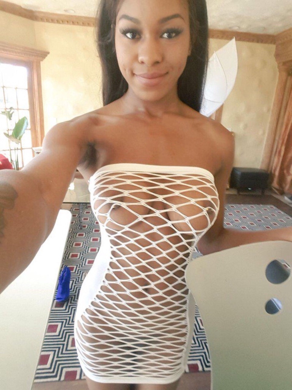 complexion-excellence:  Damn