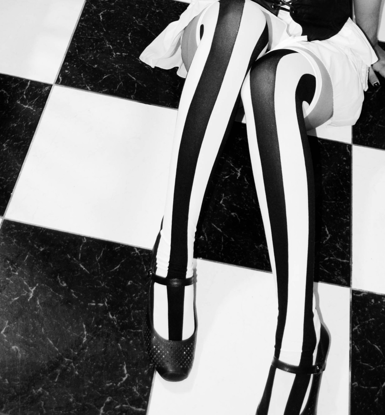 bapleague9:  I love over the knee socks ♥ *my legs* photo taken by me 