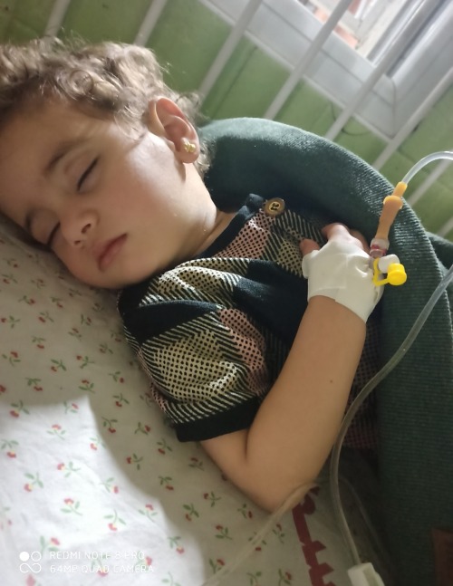 Please My Friend Donate To Me, I Need Your Support. My Tent Burned . My Brother Was Martyred And My Husband