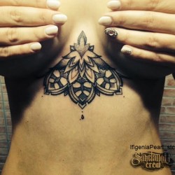 ifipearl:  #underboob #tattoo #underboobtattoo #sexytattoos #femaletattoos #girlswithtattoos #girlietattoos #dotwork #dotworktattoo #inkedup #mandala #inkedaddicts #saketattoocrew #sacredgeometry #saketattoo #ifisake #ifipearltattoo #tattoos #dotism 