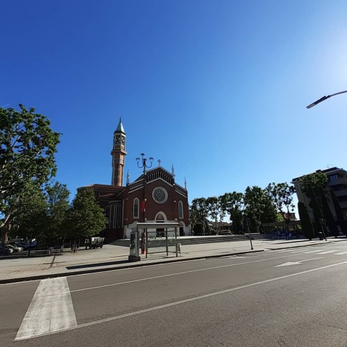 Monaci Benedettini o Don Orione, che pure piaceva al papà? Nessun dei due ma, stavolta, Madonna di Santa Valeria https://www.parrocchiasantavaleria.it/ ⛪
😉😎
https://www.instagram.com/p/CQDemHPBRB3iJox0Mt4Pd5o4s2u4fHZpvDcg_Q0/?utm_medium=tumblr