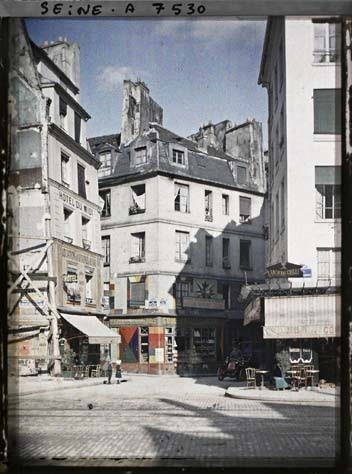 archatlas:  Paris 1900 Albert Kahn Museum 