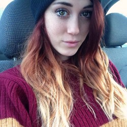 chadsuicide:  In my Gryffindor Jumper, today I’m Chad Weasley! 