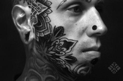 nyjahatuatao:  Brian Gomes 
