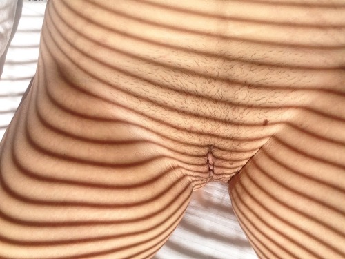 uk-girlsuncoveredxxx:  Pussy shot X Cheers Maggi  and Dave 🇬🇧👍😜