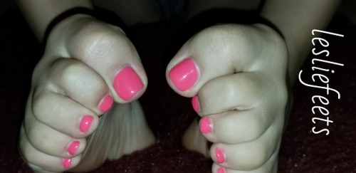 lesliefeets: First photo set!!! Let me know what you would love to see on my new foot blog!!!