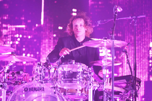 chvngeofhevrt:The 1975 // Apple Music Festival Ph: Dave J Hogan