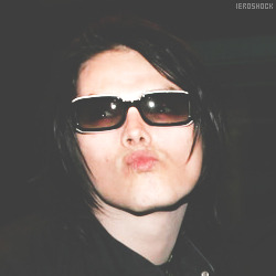 ieroshock:   gerard on his best 