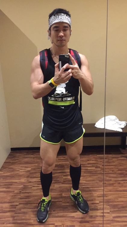 6sg: assman-69:  fuckyeahsgbois: Well I Guess after awhile u have to resort to shocking people to ge