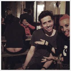 vauxn-blog:        harry styles; instagram       