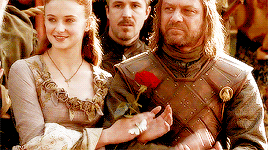 sansaregina:SANSAWEEK | day 2: familyShe wondered where this courage had come from, to speak to him 