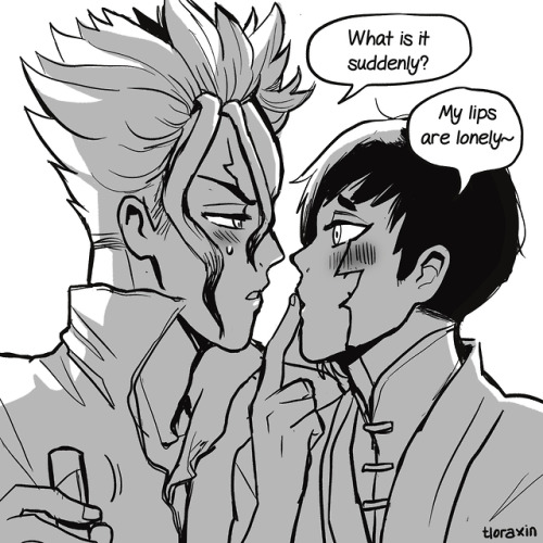 tloraxin: SenGen being kissy-kissy~