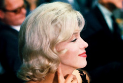 perfectlymarilynmonroe:  Marilyn photographed