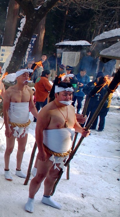 curves-charmers:胡四王蘇民祭 - 胡四王神社, 矢沢, 花巻, 岩手Koshiō Sominsai Festival - Koshiō Shrine, Yasawa, Hanamaki