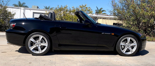 carsthatnevermadeitetc: Honda S2000, 2009. For sale on bringatrailer.com, a Honda roadster from the 