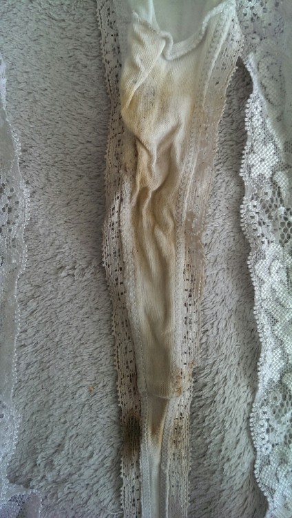 bk123456789: Last 2 days from my 19 yo girlfriend  Not tasty like her mother, but she has the harder